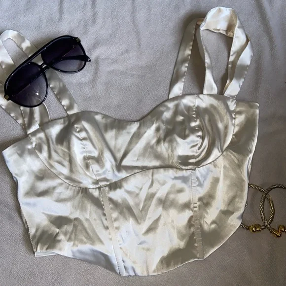 ⭐️ Shiny Crop Top ⭐️ - Picture 2 of 5